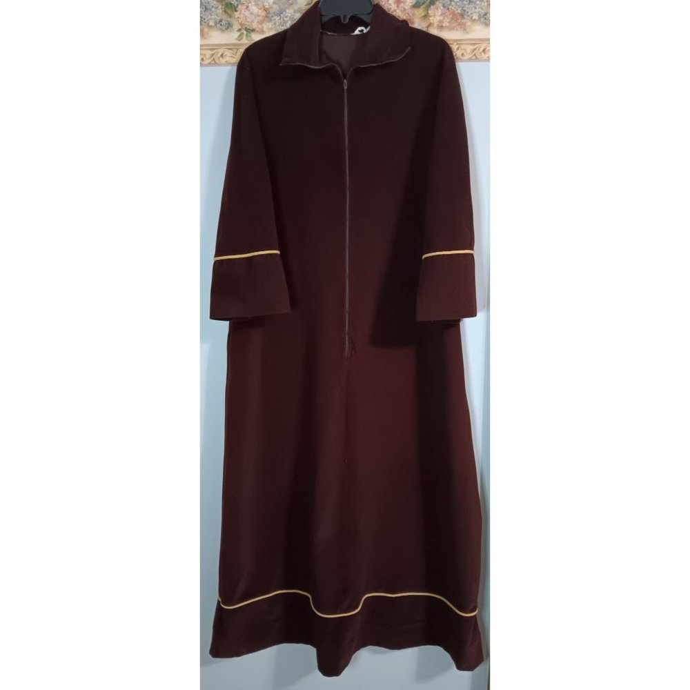 Rutledge Medium Brown Vintage 70s Classic Lounge Sleep Mumu Zip Robe